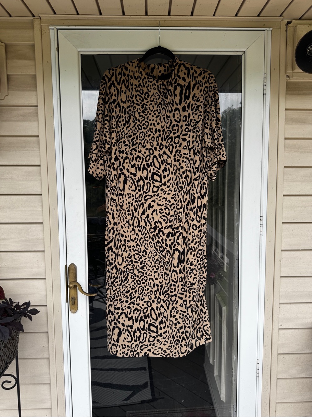 Chico's Leopard Print Knit Midi Shift Dress Size 2 US 12/14 Short Sleeve